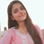 सीबीएसई बोर्ड इंटरमीडिएट की छात्रा अर्पिता तिवारी ने 97.2% अंक पाकर बढ़ाया, सरस्वती बालिका विद्यायल सूरज कुण्ड गोरखपुर एवं परिवार का सम्मान।